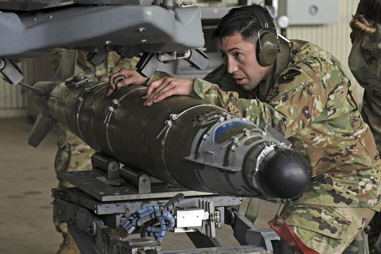    Крылатые ракеты Taurus могут быть поставлены на Украину, считает  Сергей Нечаев