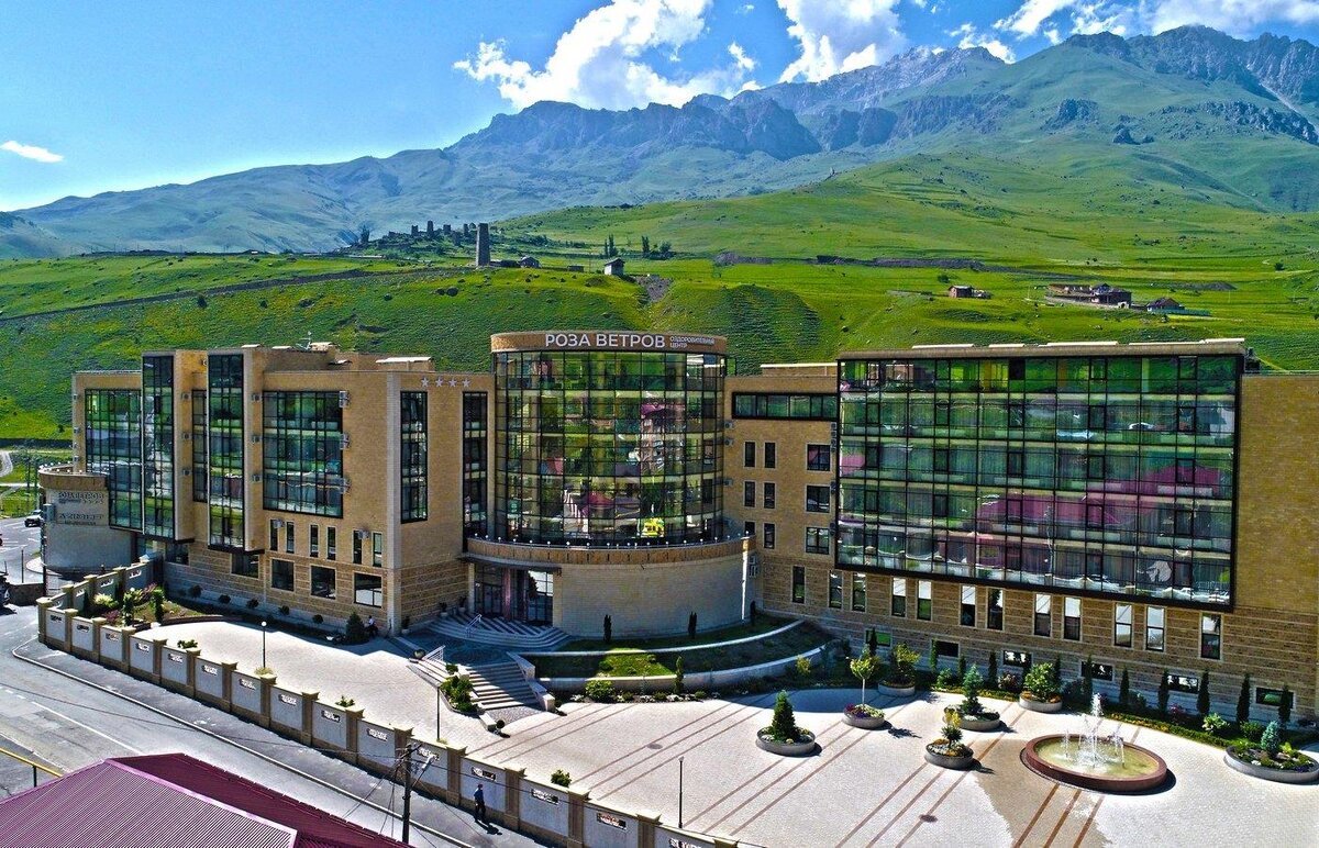 Роза ветров 4*