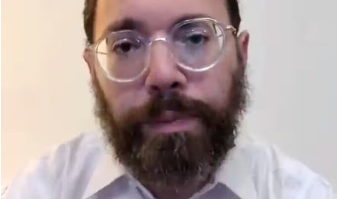 Израэль Фрей в бегах. Фотография: Twitter.