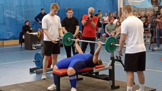 Чемпионат Шадринска по жиму! Сильнейшие пауэрлифтеры города показали своё мастерство