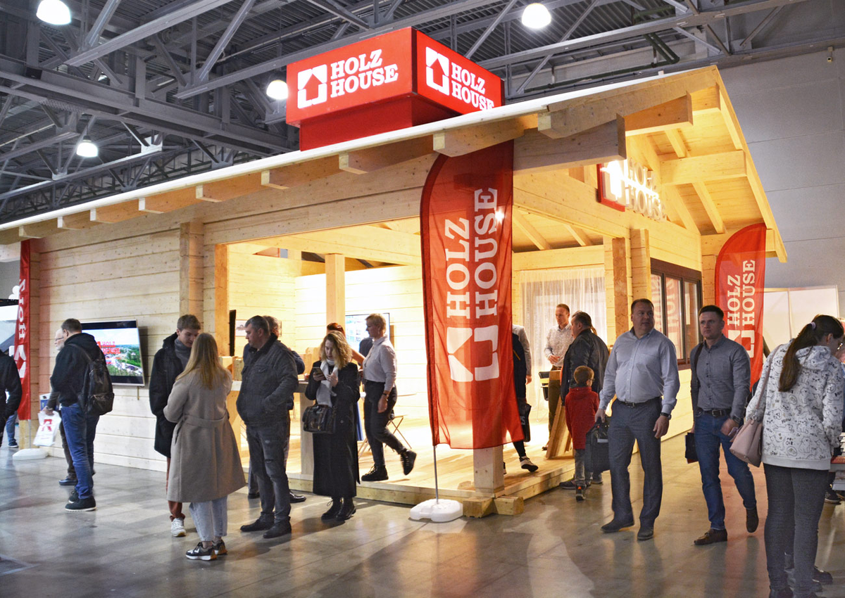 Дом-стенд на экспозиции 2022 года