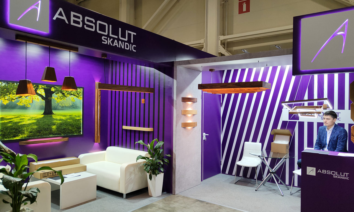 Необычные светильники из дерева на экспозиции 2022 года