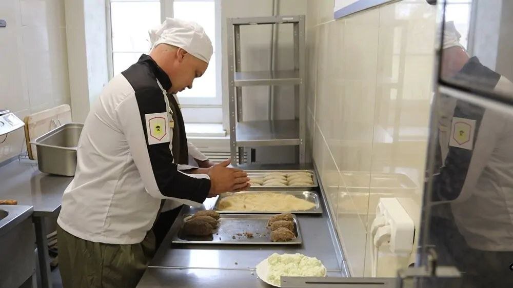  📷    В Оренбурге прошел конкурс среди поваров ракетных войск стратегического назначения Андрей Севостьянов
