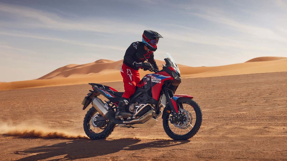 Компания Honda решила обновить свой флагманский Adventure, а точнее Africa Twin. Это самое крупное обновление модели с тех пор как CRF 1000L стал CRF 1100L.