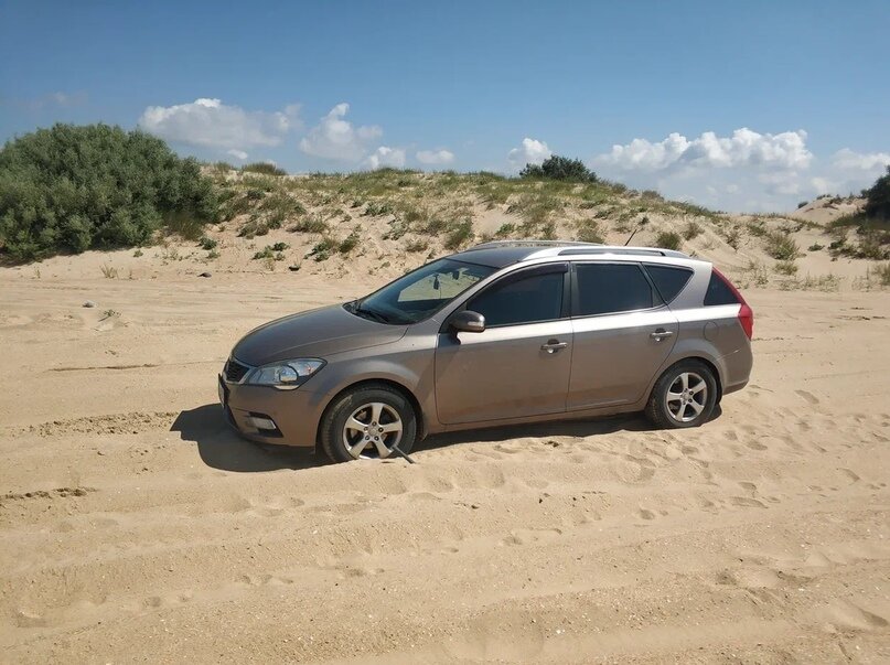 Пузотер лежит на пузе