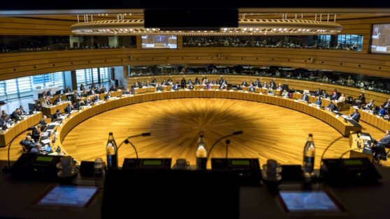    Сийярто: почти все главы МИД стран ЕС говорили в Люксембурге об усталости от Украины Роман Захаров