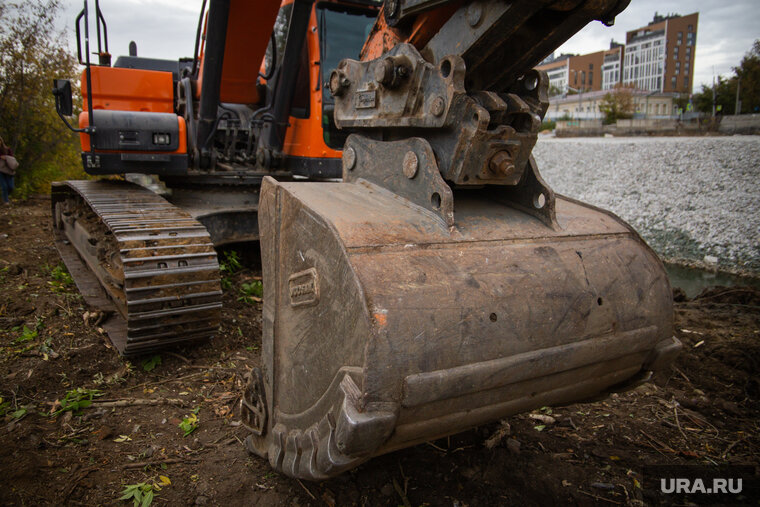    Еще 4 октября котлованы у музея были видны, но спустя пару недель они пропали (архивное фото)