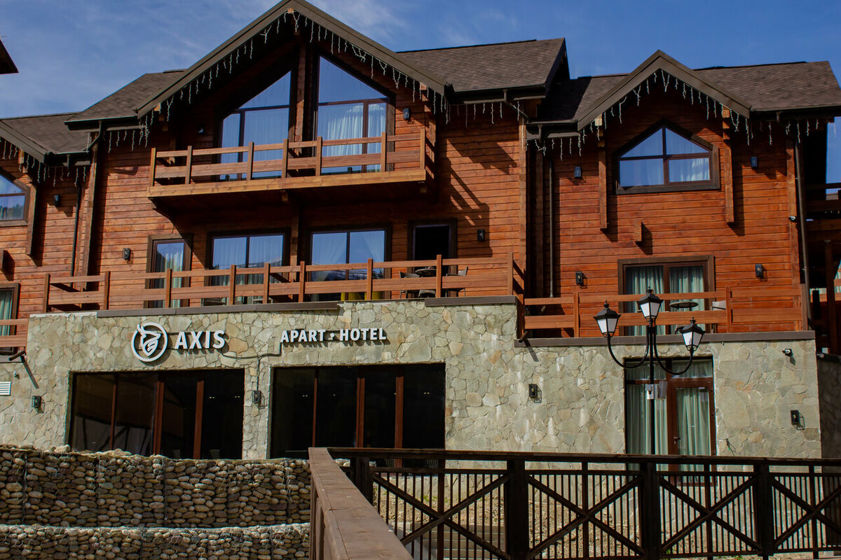 Royal архыз отель. Отель рахат архыз. Поселка романтик курорта архыз. Архыз спа резорт отель 5 архыз роял. Поселок романтик архыз.