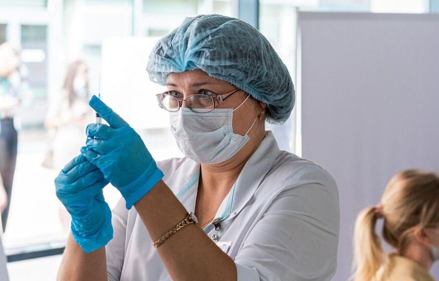    Обновленную вакцину «Спутник V» от COVID-19 испытают на детях