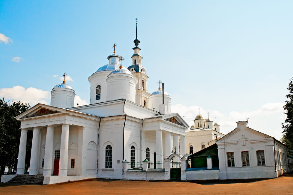 Если вы оказались в Ивановской области, то вам непременно стоит посетить Кинешму. Город славится своими церквями, старинными особняками и культурой. Город Кинешма Городом Кинешма стала в 1777 году.-20