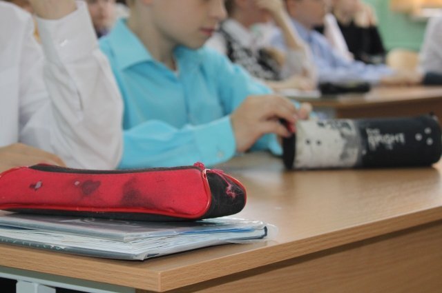    Как учительница отсудила у родителей школьника деньги за фото в WhatsApp?