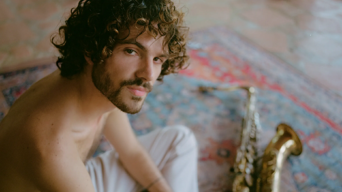 Vincent Fenton / French Kiwi Juice (FKJ)