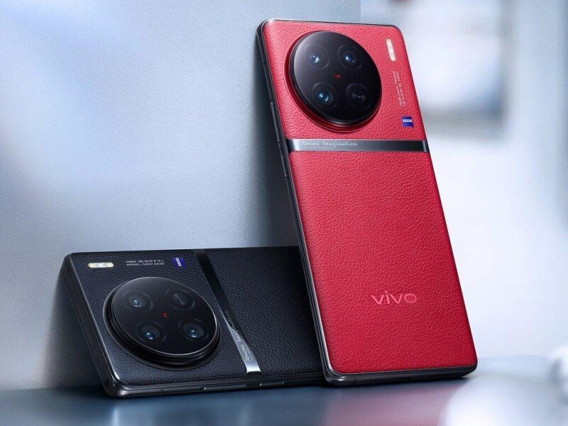    Флагманский vivo X100 и дату его презентации показали на рендерах