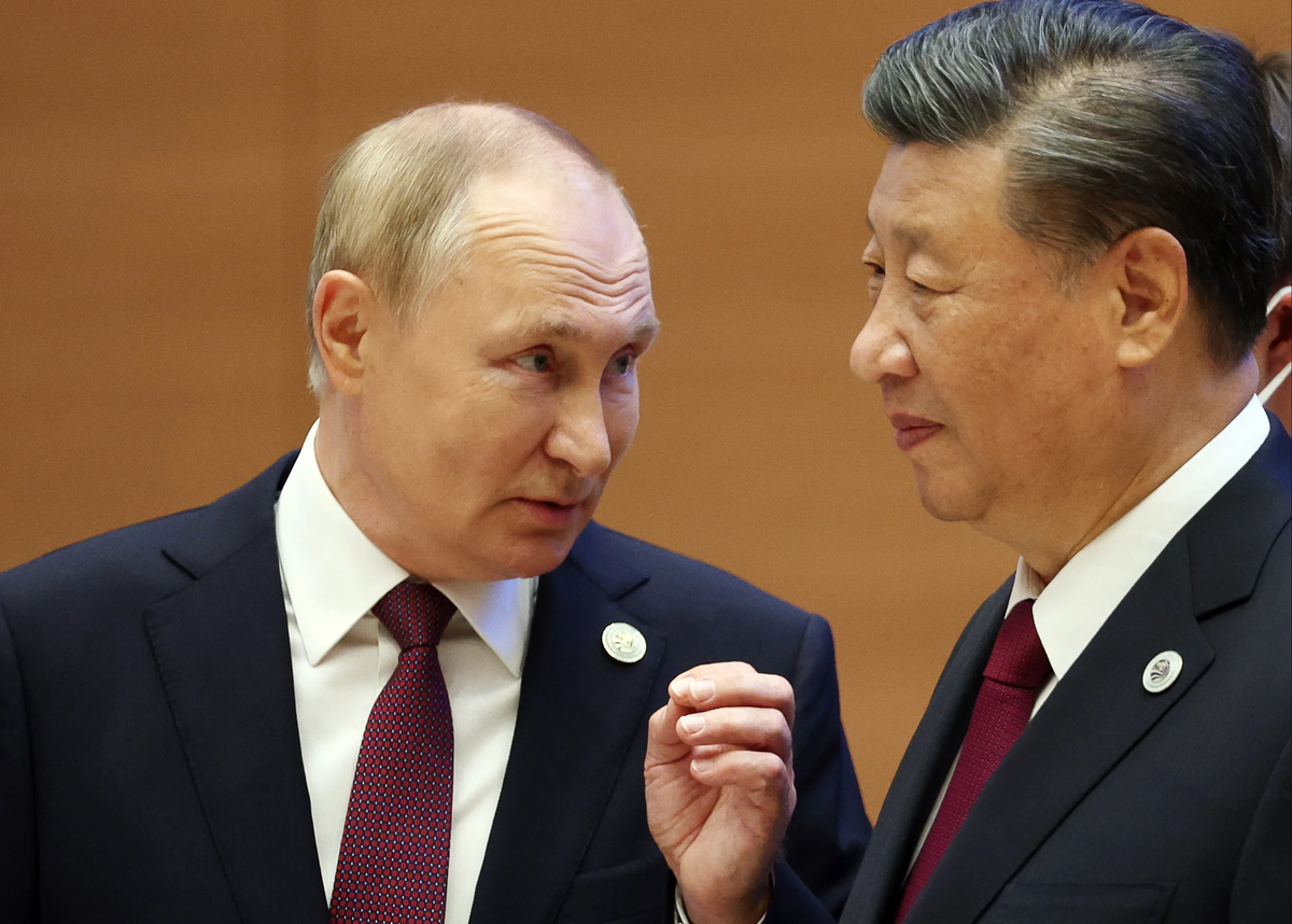 Визит Путина в Китай на форум "один пояс один путь" лишь добавил различных гипотез о том, что именно обсуждали лидеры России и Китая и о чём они договорились.