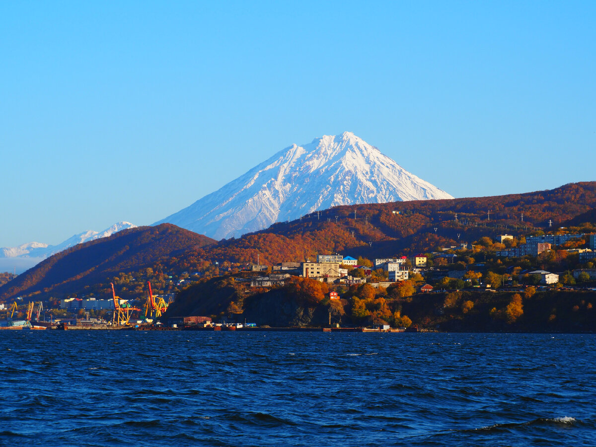 Петропавловск-Камчатский с воды.