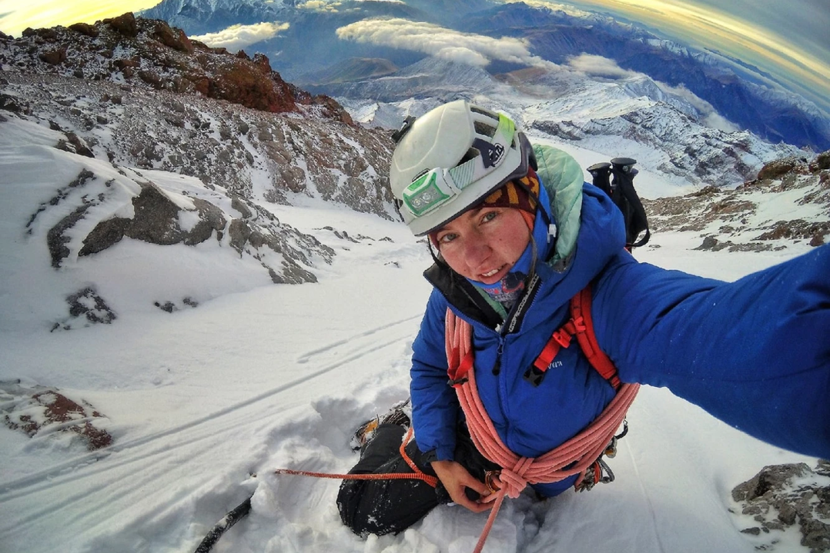    Социальные сети Надежды Оленёвой