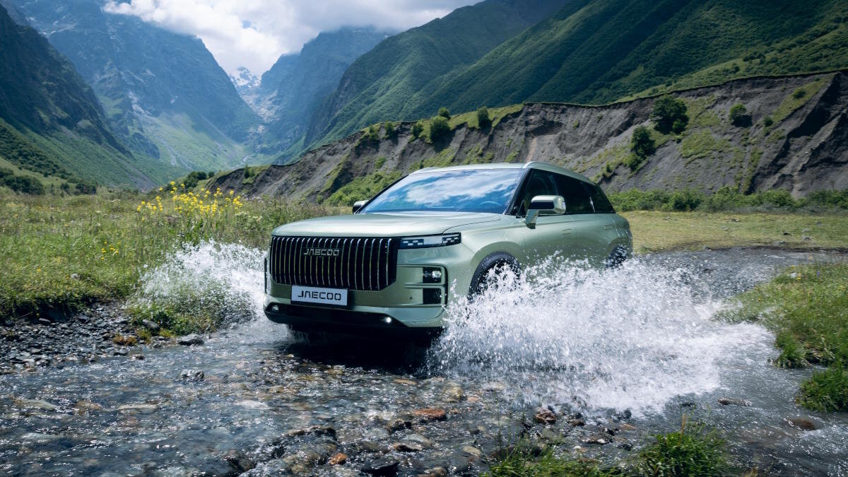     Jaecoo J7 спереди Вадим Клепнёв
Jaecoo J7Пресс-служба JAECOO