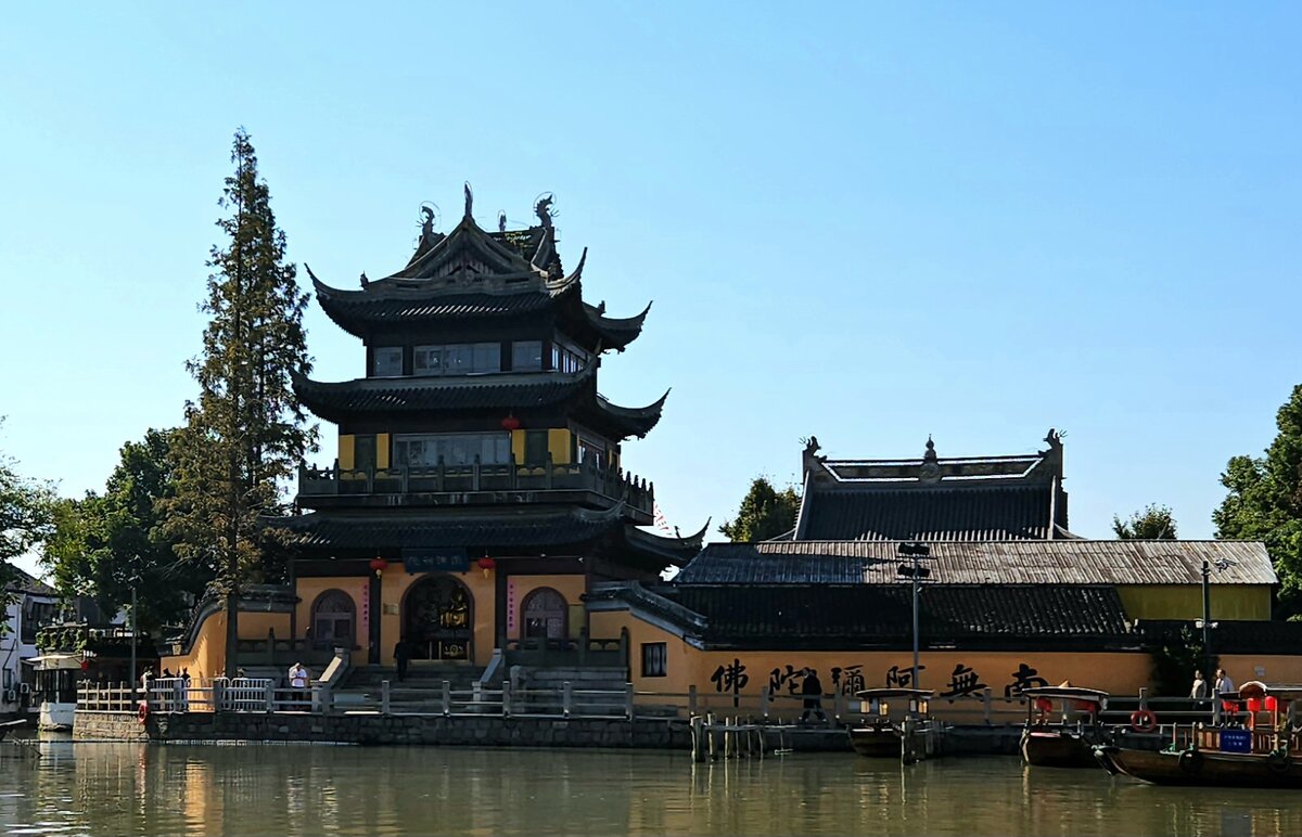 Вид на храм Юаньцзинь с реки | Личное фото