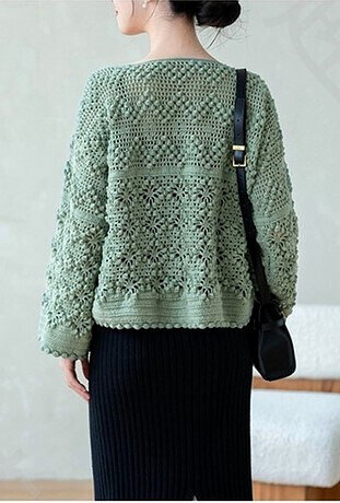 Пуловер в технике филейного вязания с шишечками. Вязание крючком 