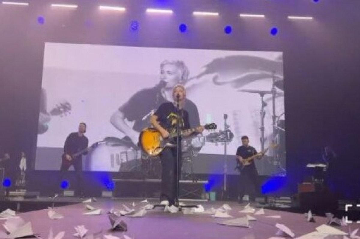    После Новосибирска на сцену с Дианой Арбениной вышла сургутянка