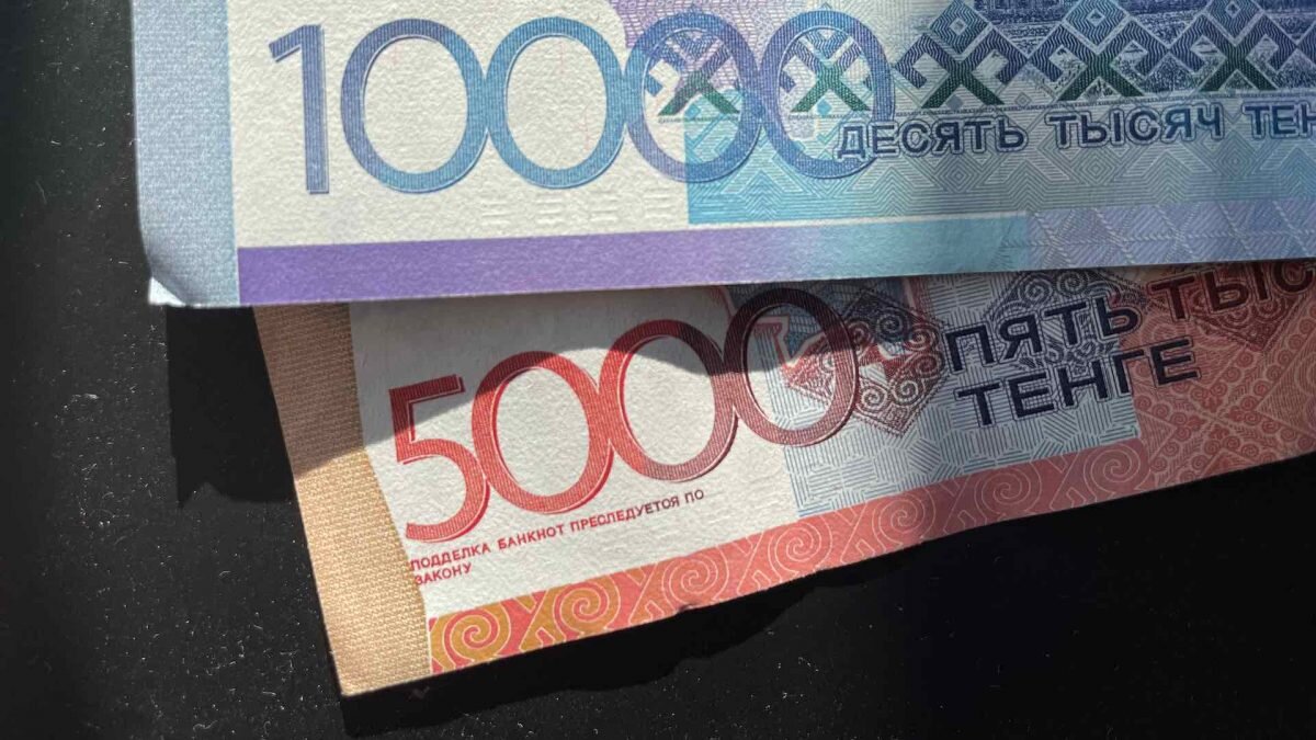    Фото: Bizmedia.kz Август Макаров