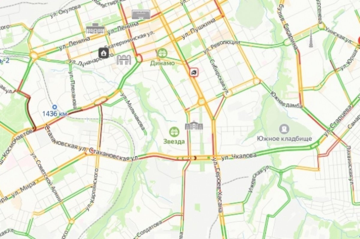    В Перми из-за 8-балльных пробок автобусы отстают от расписания на полчаса