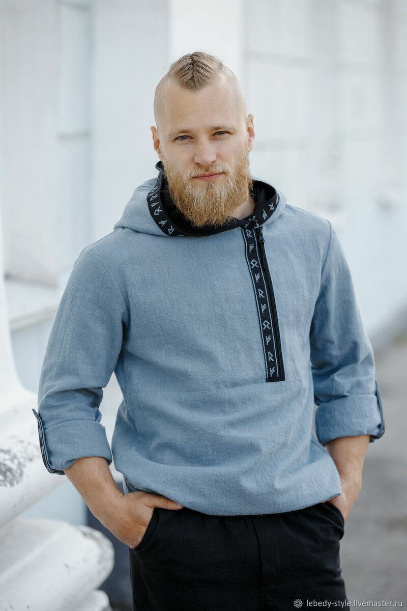 Толстовка из крапивы "Сигур"  © https://www.livemaster.ru/item/46628332-muzhskaya-odezhda-tolstovka-iz-krapivy-sigur?c=65b&amp;z=3