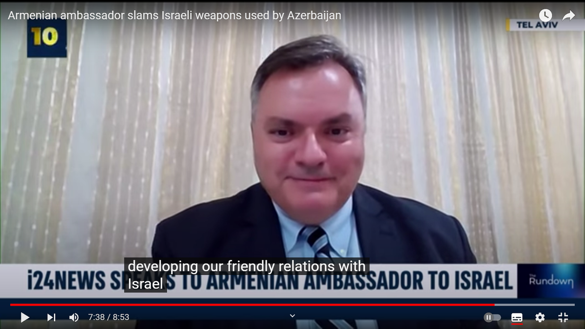 Арман Акопян говорит о вечной дружбе с Израилем. Скриншот из передачи с канала i24news в YouTube.