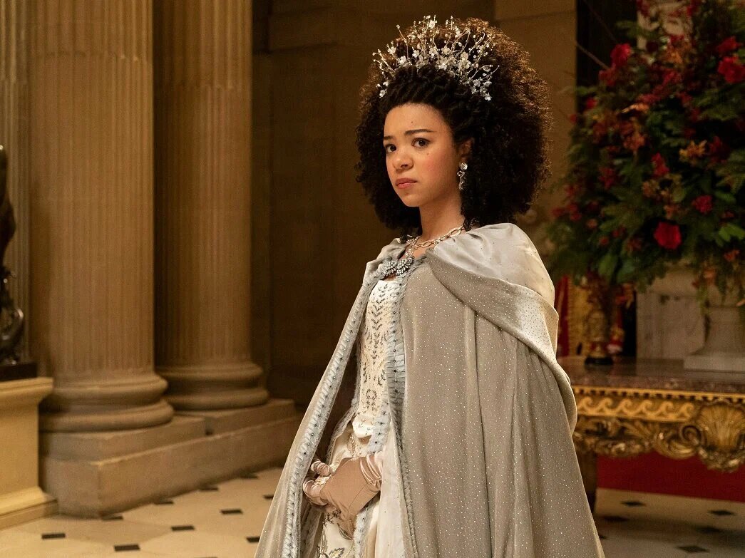 Кадр из сериала "Королева Шарлотта: История Бриджертонов (2023)"