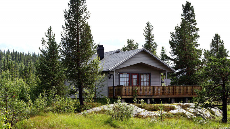     Загородный дом. Фото: ru.freepik.com, автор wirestock.