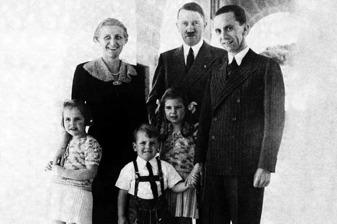     Магда Геббельс уложила детей спать, после чего убила каждого — всех шестерых белокурых ангелов
