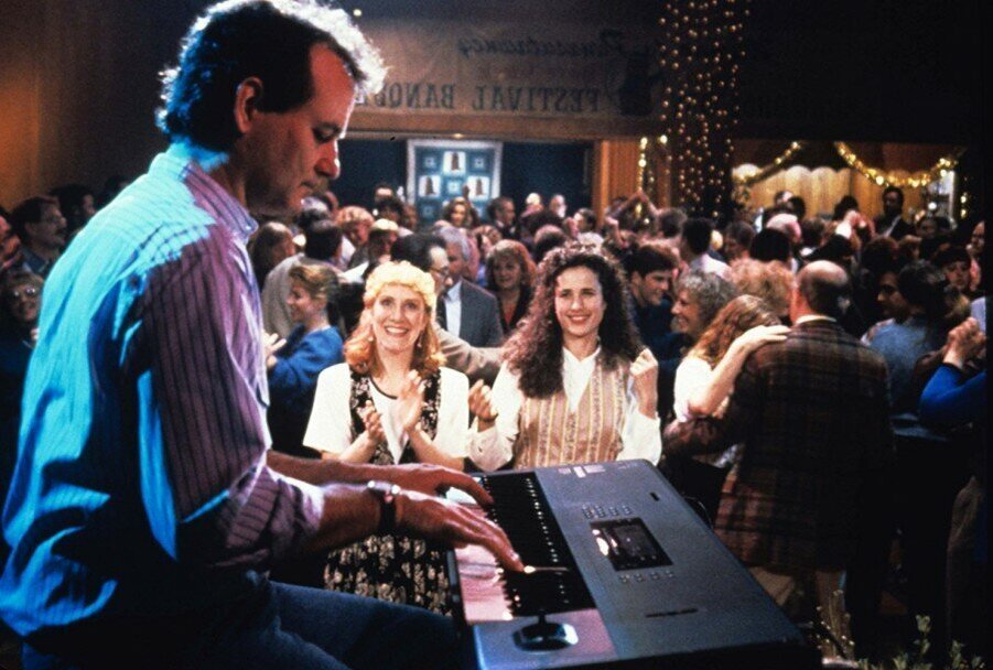 Кадр из фильма с Мюрреем