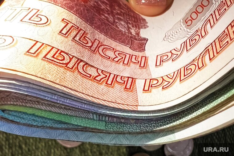    В сентябре югорские компании были готовы платить работникам почти 60 тысяч рублей