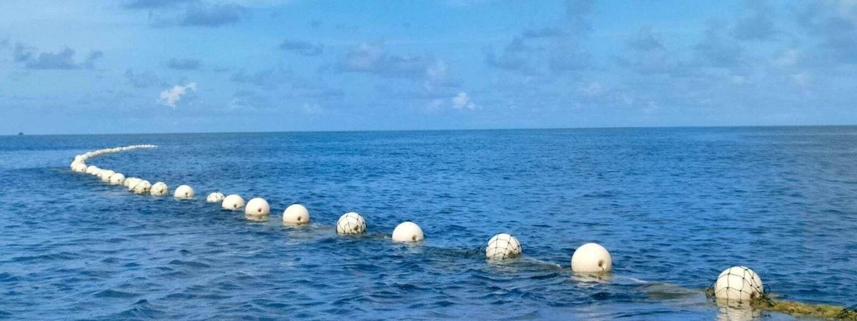 Барьер в Южно-Китайском море, фото Береговой охраны Филиппин