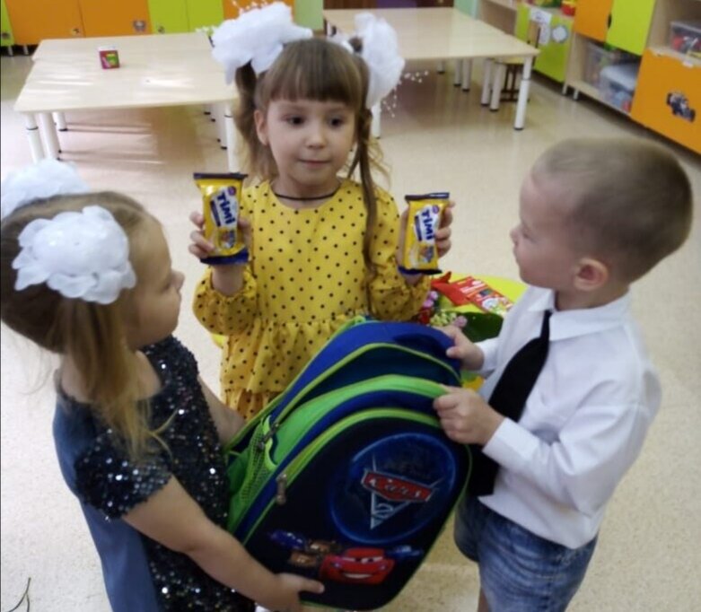 Интересно о чем они говорят? 