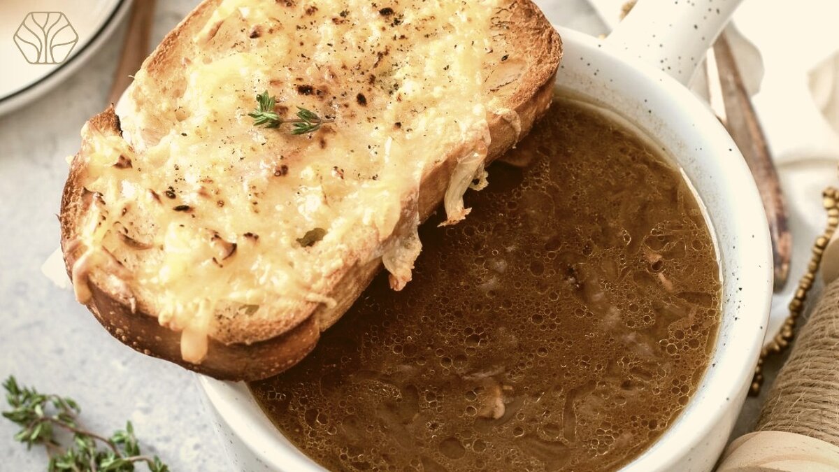 Костный бульон легко пьется, легко переваривается, не напрягает ЖКТ, быстро всасывается и расщепляется на аминокислоты и липиды.