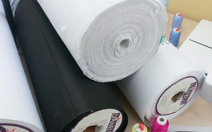 Стабилизаторы для машинной вышивки в рулонах - белые и черные