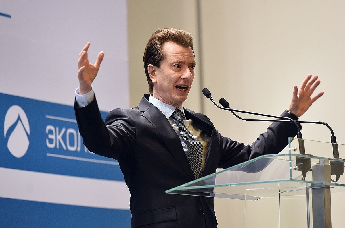 Владимир Бурматов