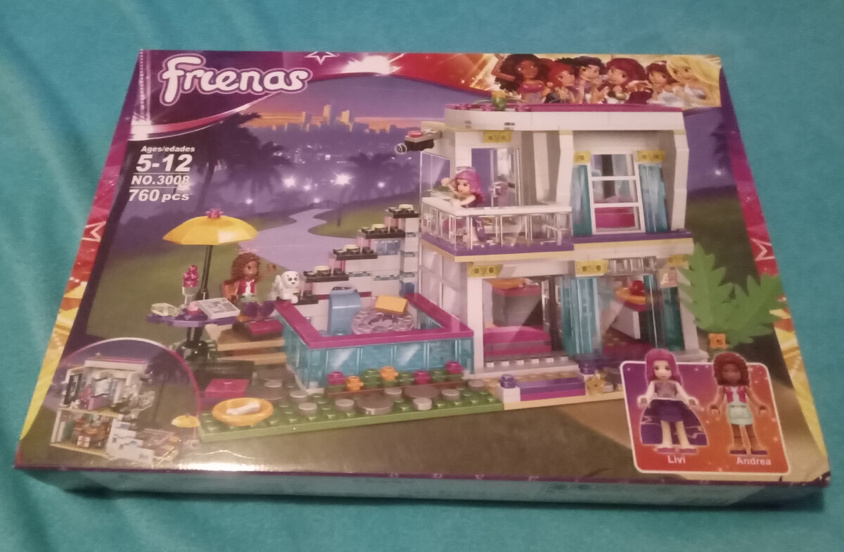 Набор состоит из 760 деталей.