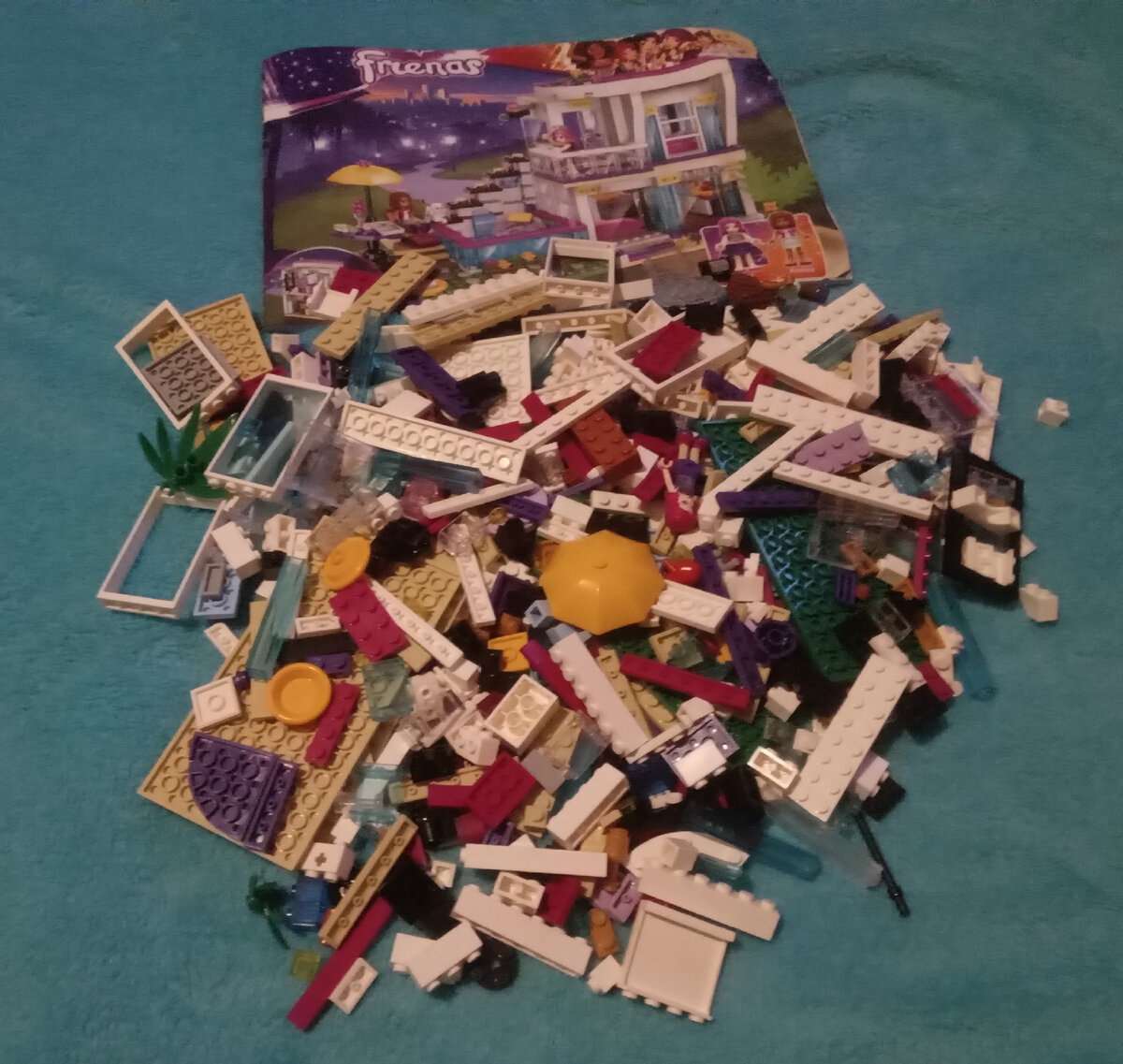 Содержимое коробки.