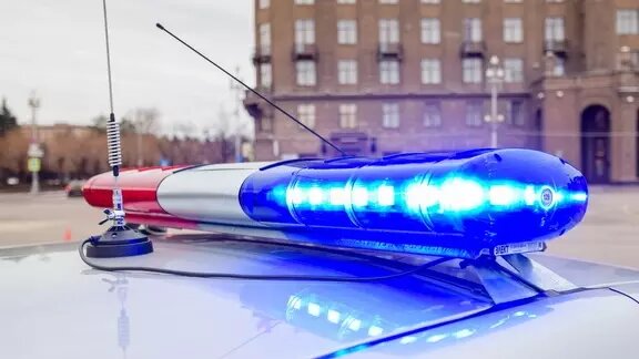     Полицейские Мегиона задержали местного жителя, который сначала попытался скрыться от них на «Хамере», а когда был остановлен, оказал сопротивление.