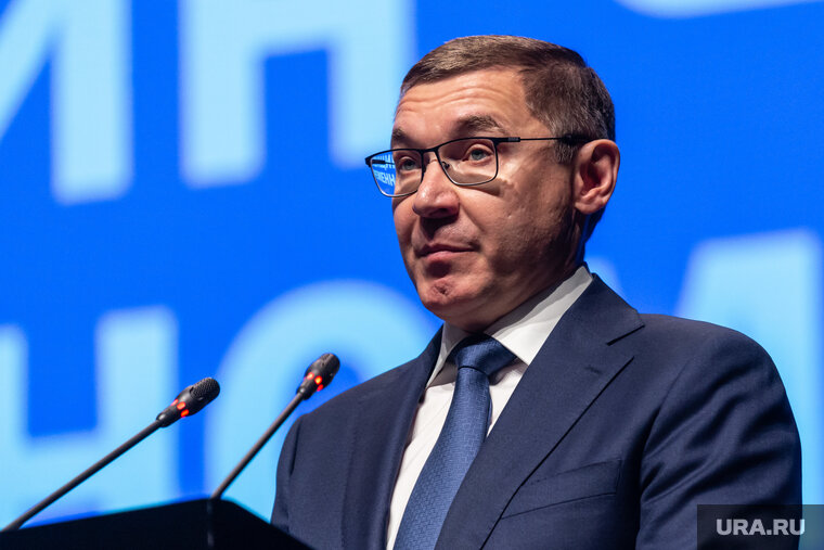    Владимир Якушев назвал три приоритетных направления для промышленников, и одно из них — выполнение гособоронзаказа