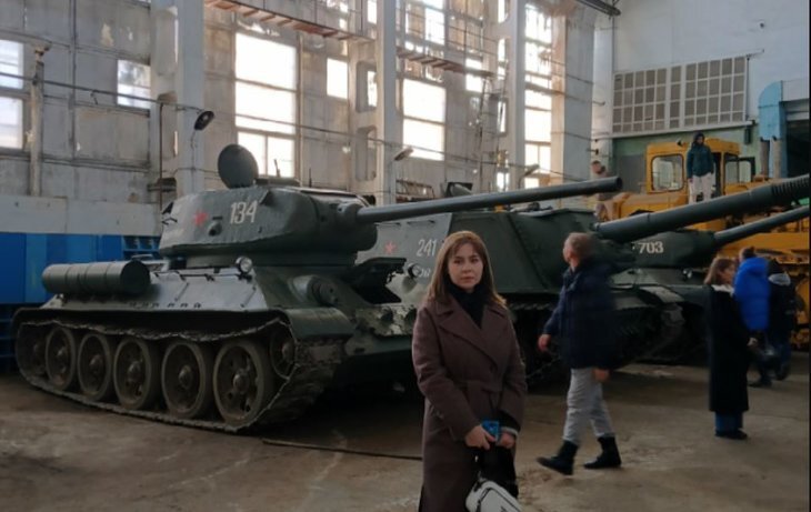    Челябинский тракторный завод представил коллекцию уникальных тракторов и техники студентам ВШЭУ