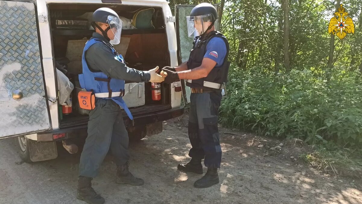     В Ростове-на-Дону во вторник, 24 октября, возле жилкомплекса «Брусника» обнаружили гранату, сообщает Telegram-канал Don_Mash.