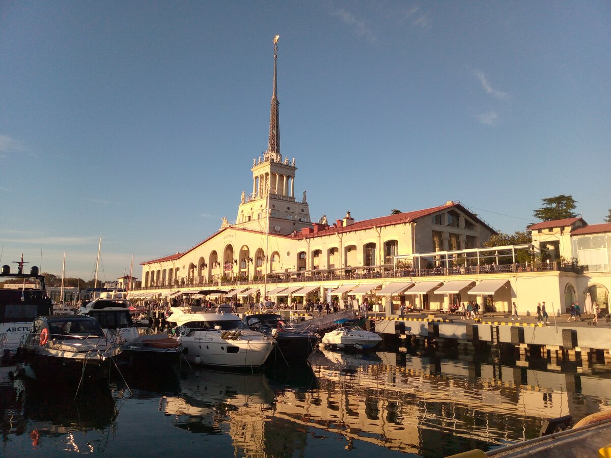 В морпорту Сочи. Фото для иллюстрации из архива автора