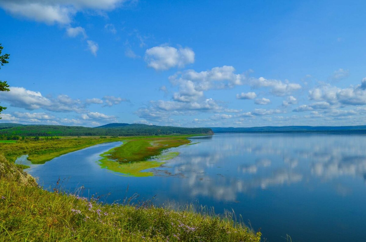 Фотография 2-3. Марков Ю.Н.: На Ангаре.