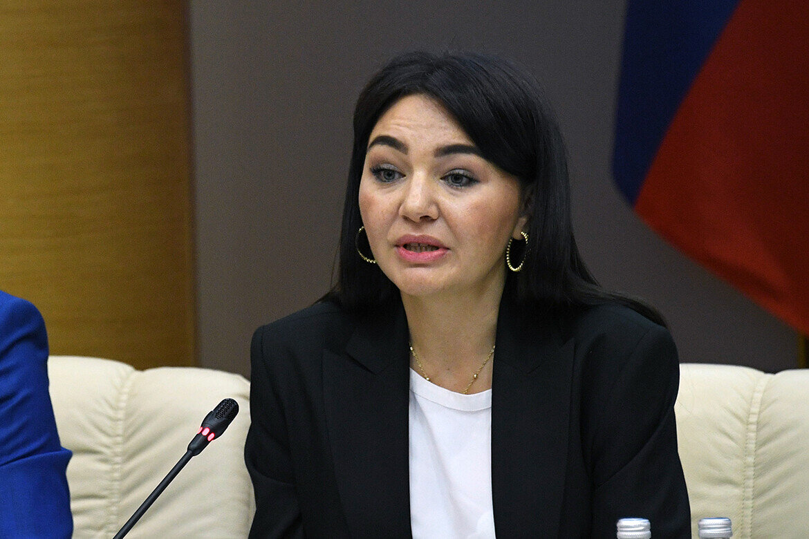 ​Лилия Бурганова сообщила, что за 2 года действия закона о выявлении правообладателей ЕГРН пополнился данными о собственниках более чем 65 тыс. объектов недвижимости в Татарстане. Фото: prav.tatarstan.ru