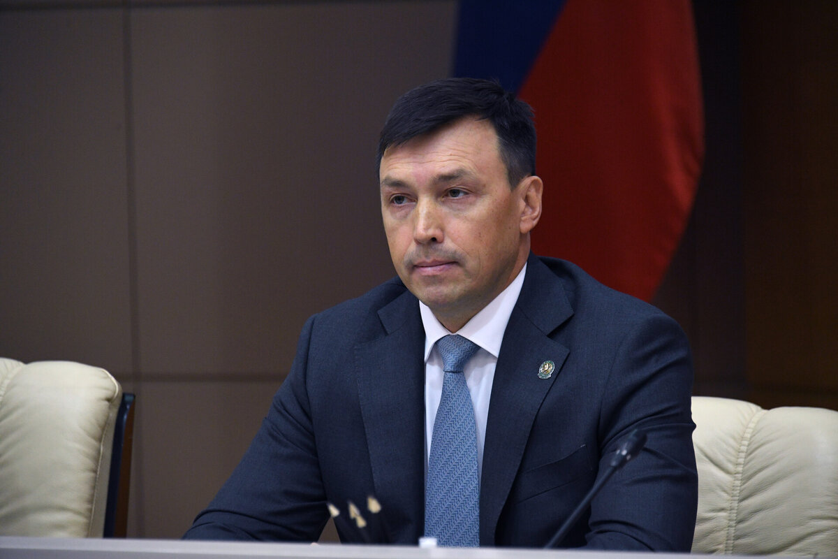Фаниль Аглиуллин рассказал, что Минзем Татарстана разработало законопроект о предоставлении бесплатных земельных участков участникам СВО. Фото: prav.tatarstan.ru