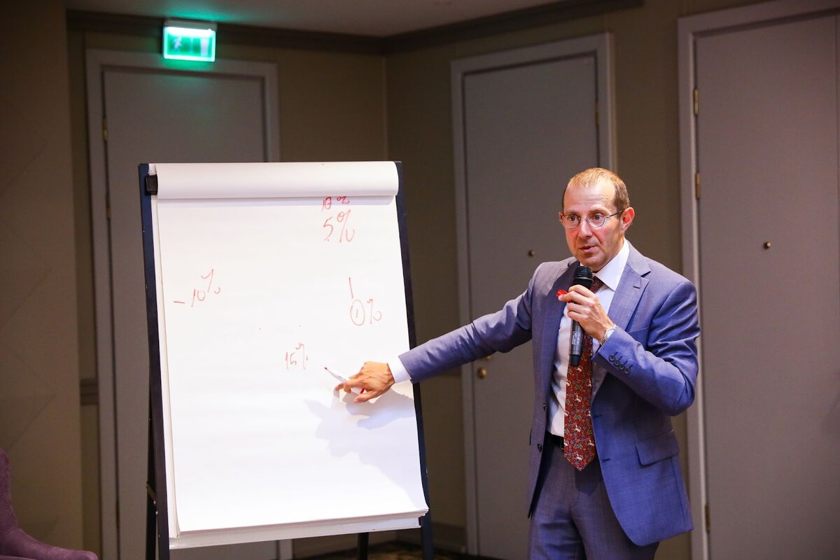 Если перед переговорами чувствуете сильный стресс, необходимо поработать над собой, чтобы его снизить. Фото © Игорь Рызов