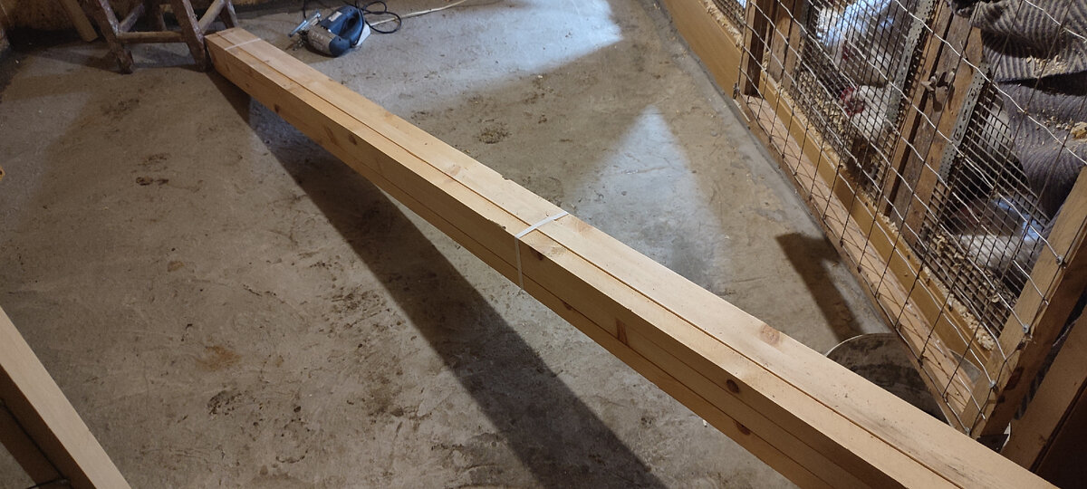 Бруски. В упаковке 9 шт., длина 3 метра, размер 38*38 , цена 1350 руб. за упаковку